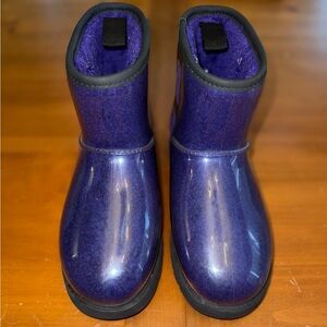 UGG Classic Clear Mini Boots Violet Night Black Womens Size 7 Fur Lining Chic